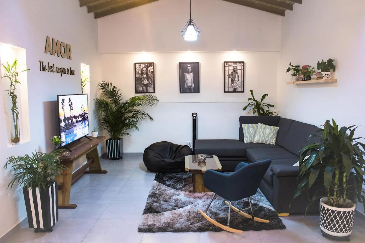 Апартаменты Gaia House Медельин Колумбия