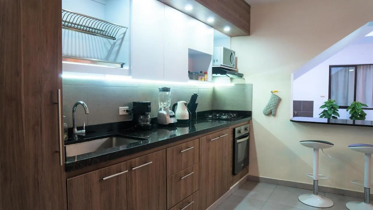 Проживание в семье Апартаменты Gaia House Медельин